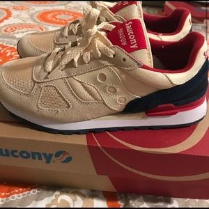 Saucony Men’s Sneaker Size 9.0M